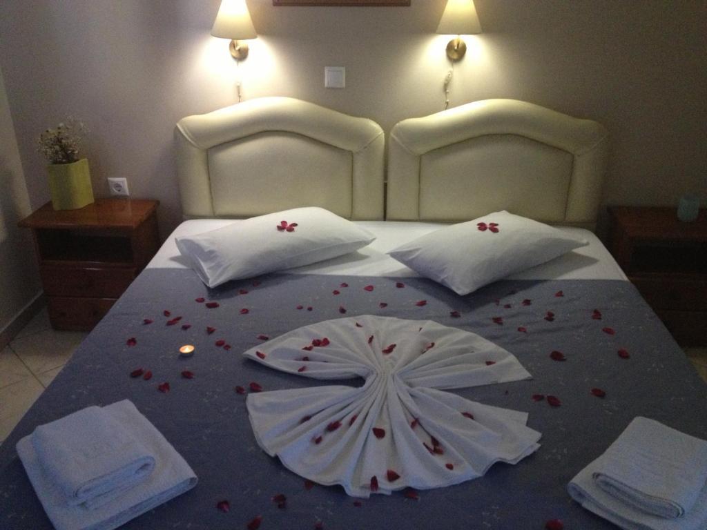 Γή Θεών Aparthotel Γύθειο Δωμάτιο φωτογραφία