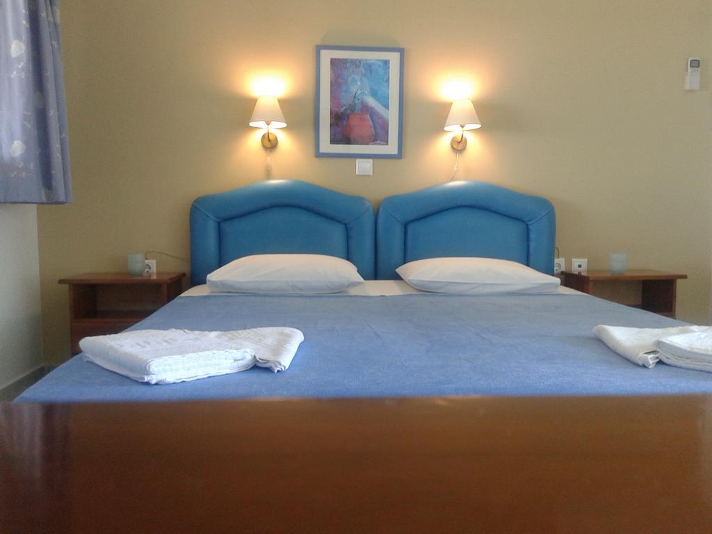 Γή Θεών Aparthotel Γύθειο Δωμάτιο φωτογραφία