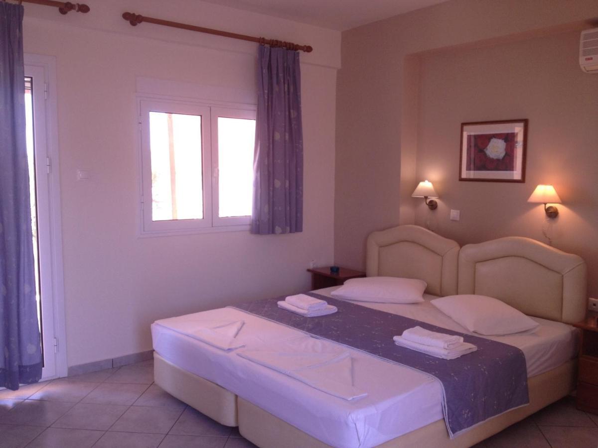 Γή Θεών Aparthotel Γύθειο Δωμάτιο φωτογραφία